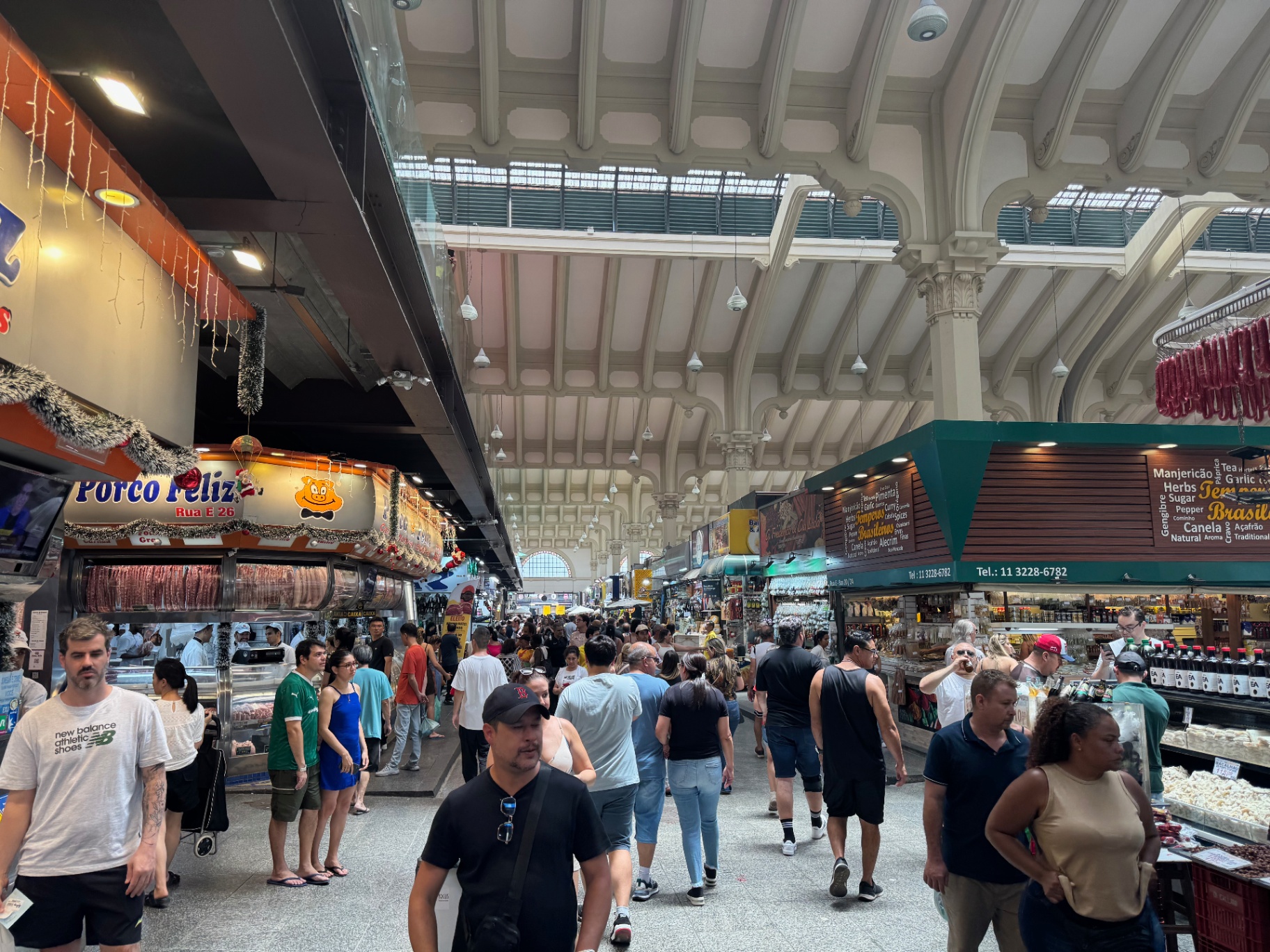 Sao Paulo — Mercadão buzzing under its vaulted market hall.