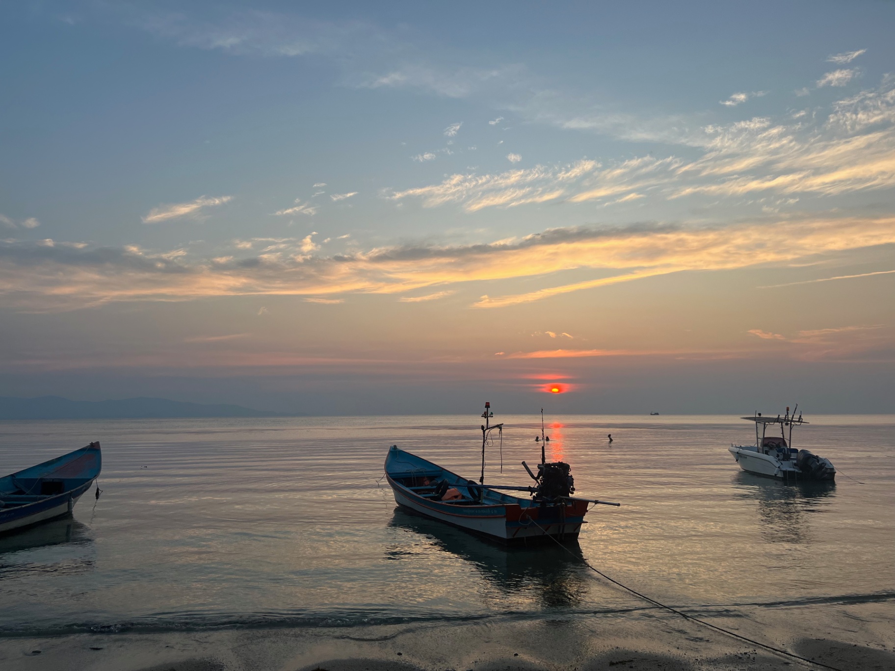 Ko Pha Ngan — Sunrise over fishing boats off Ko Pha Ngan.